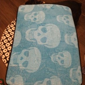 Nwt Betsey Johnson shower curtain and bathmat